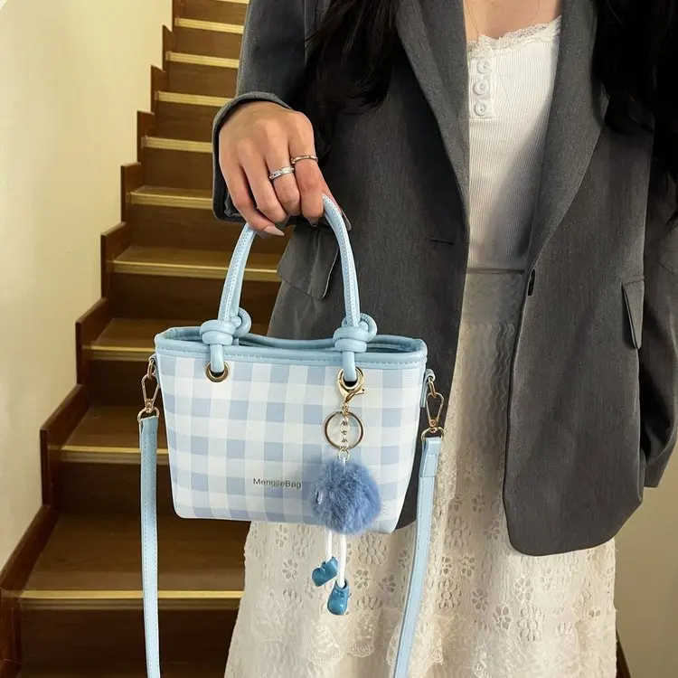 

2025 Winter 603 New Handbag Fashion Tote Bag Versatile Stray Bag Simple Commuter Bag Fashion Casual