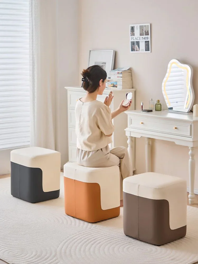 Modern Simple Dressing Stool Bedroom Girls Dressing Table Stool Manicure Chair Light Luxury Makeup Stool