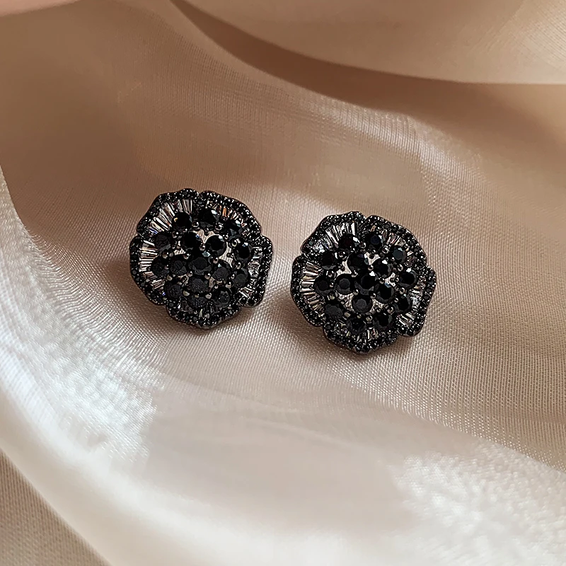 2024 Korean new design fashion jewelry silver plated black zircon flower earrings elegant women\'s evening party accessories