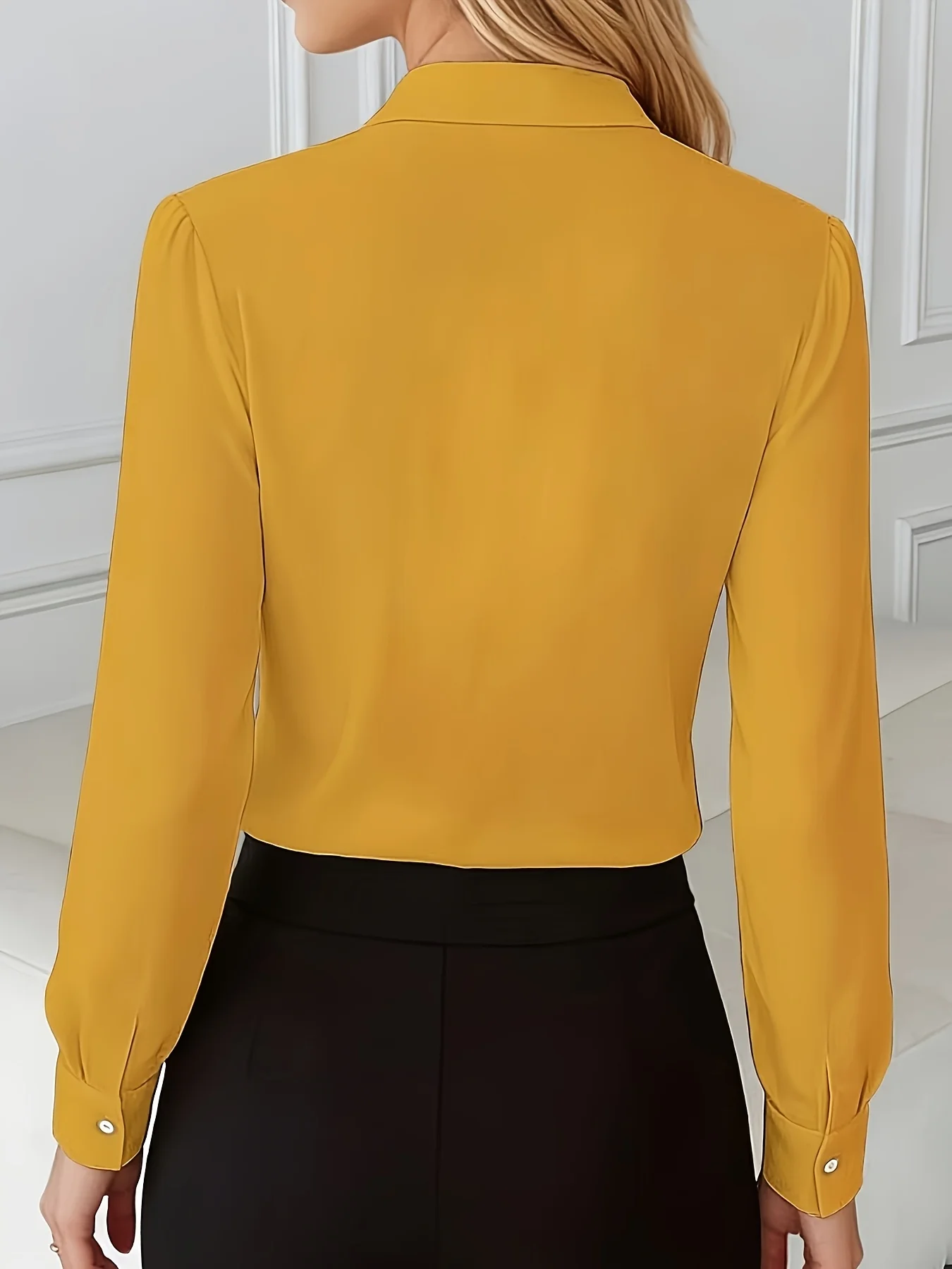 Elegante, lässige Damenbluse mit langen Ärmeln – perfekt für den Wochenendurlaub – Detail 2