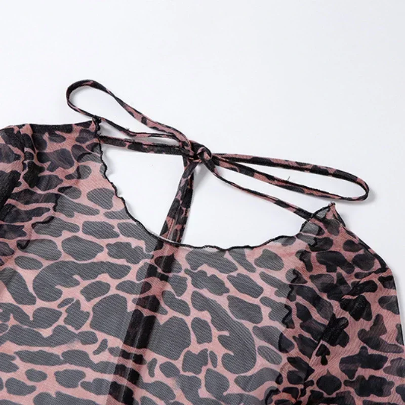 فستان مثير بطبعة الفهد بدون ظهر للنساء بأكمام طويلة شبكية فستان ربيعي بدون ظهر شفاف مثير للنادي