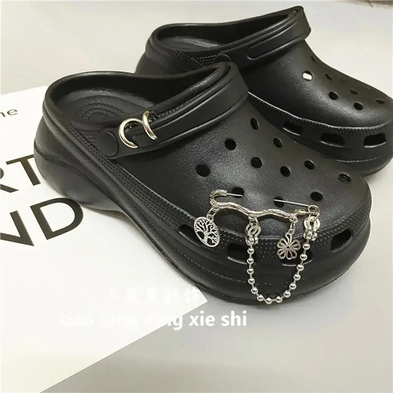 مصمم العلامة التجارية دبوس Croc اكسسوارات خمر الشرير المعادن دبوس الأحذية Charms ل حذاء رياضة DIY بها بنفسك الفاخرة النساء أحذية الزينة كل مباراة