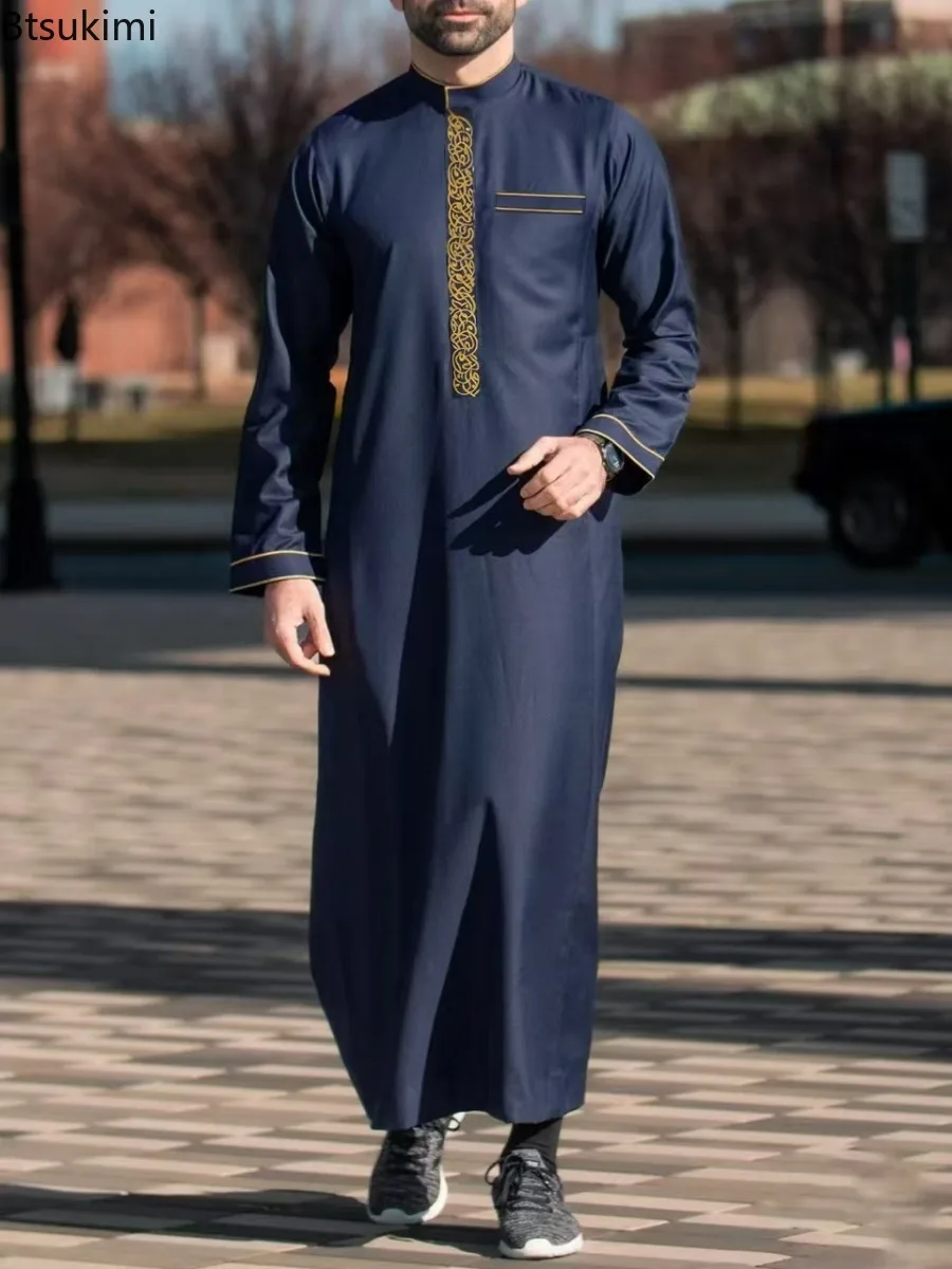 

2026 Men Jubba Thobe Muslim Fashion Abayas Embroidered Stand Collar Long Robe Ethnic Style Men Dress Middle East Islamic Clothes