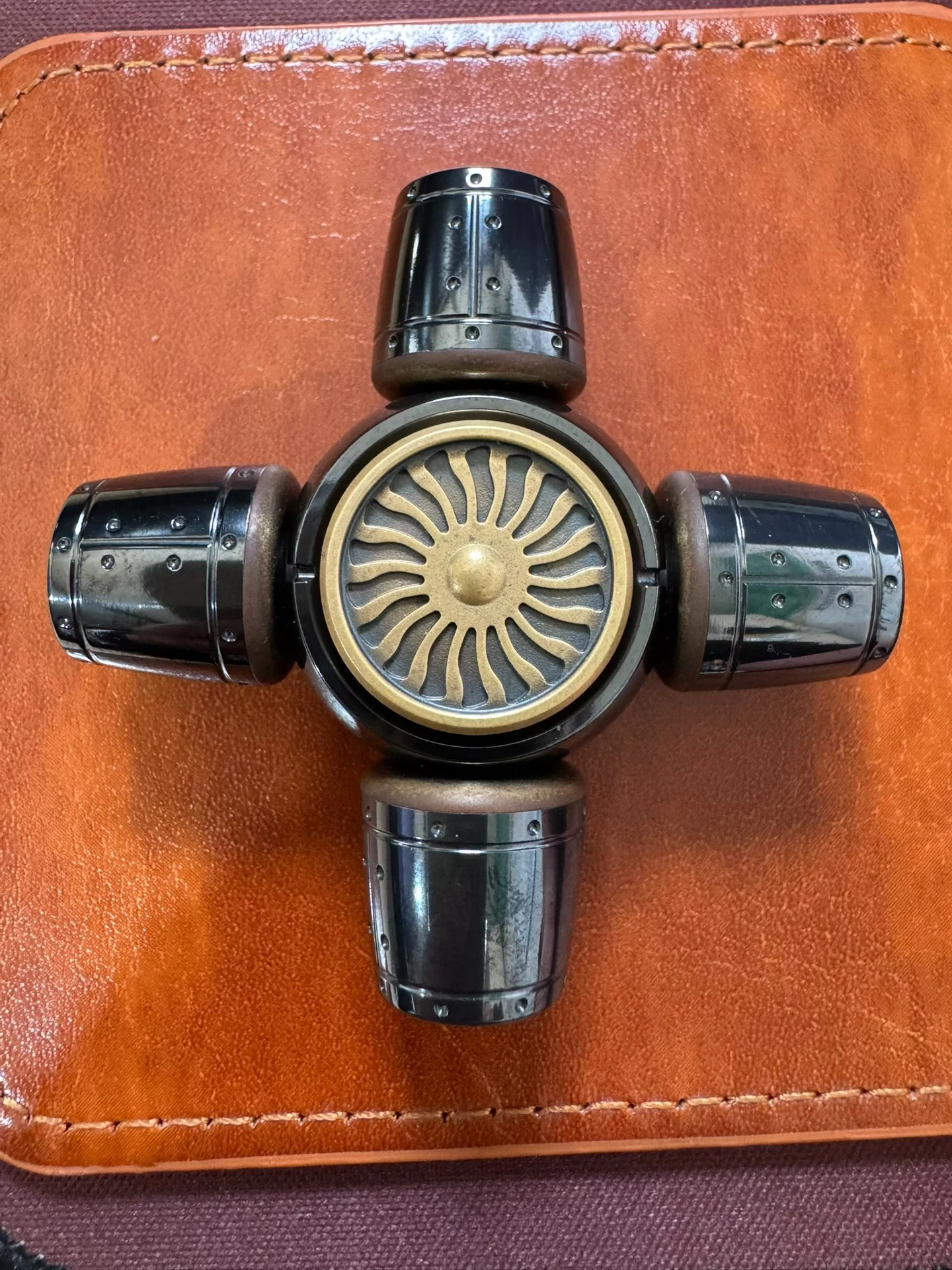used edc MUYI air flow spatiotemporal airflow EDC decompression toy