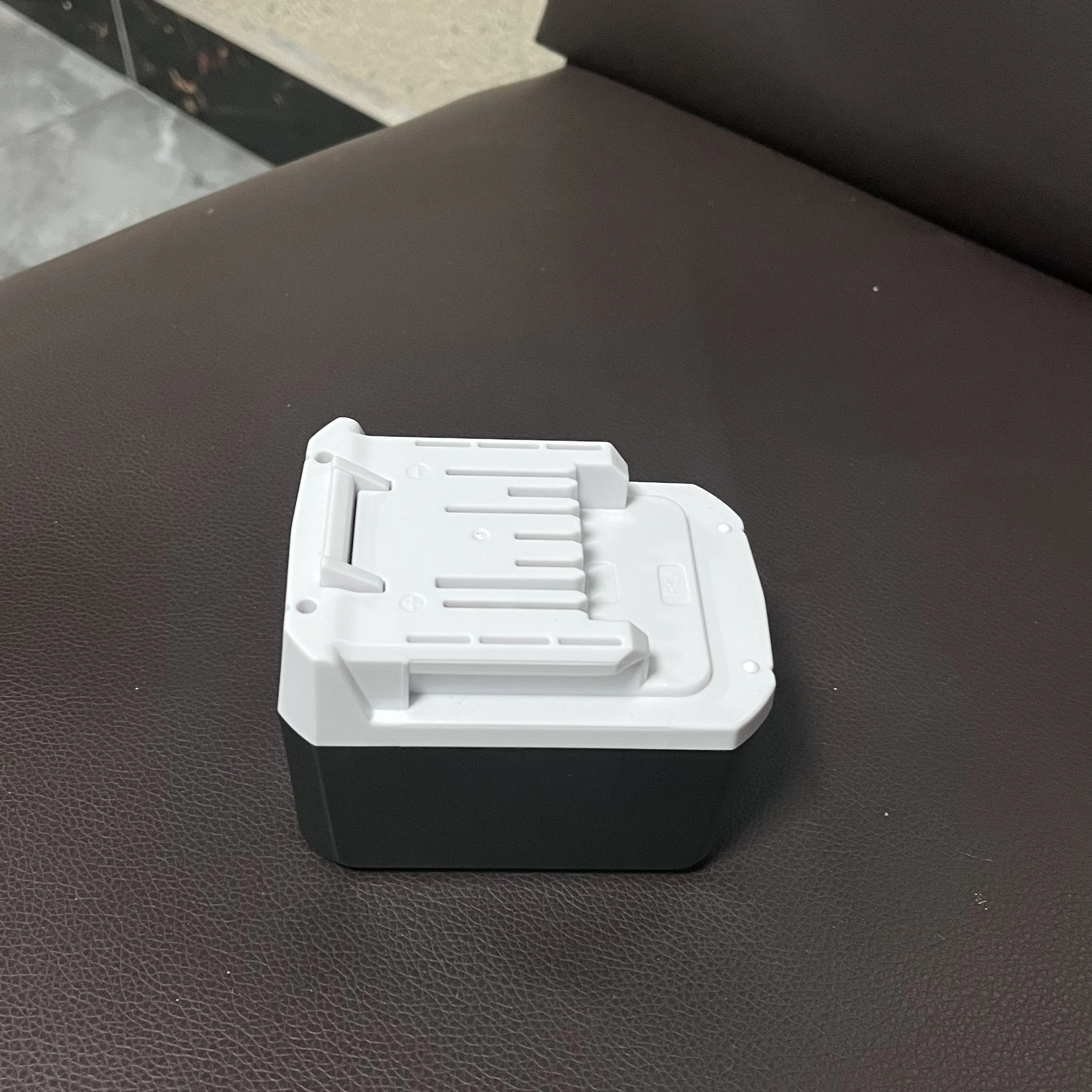 

6.0AH/8.0AH/10Ah for 14.4V Makita Mak BL1415GBL1413G BL1460G li-ion battery, DC18WA UH480D UH520D UM165D UR140D DMR106