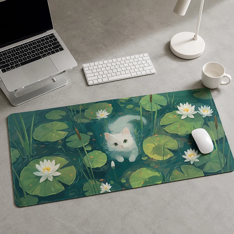 Tapis de souris XXL antidérapant pour ordinateur, motif chat blanc et étang aux lys, idéal pour le gaming et le bureau, nouvelle collection, impression à la demande