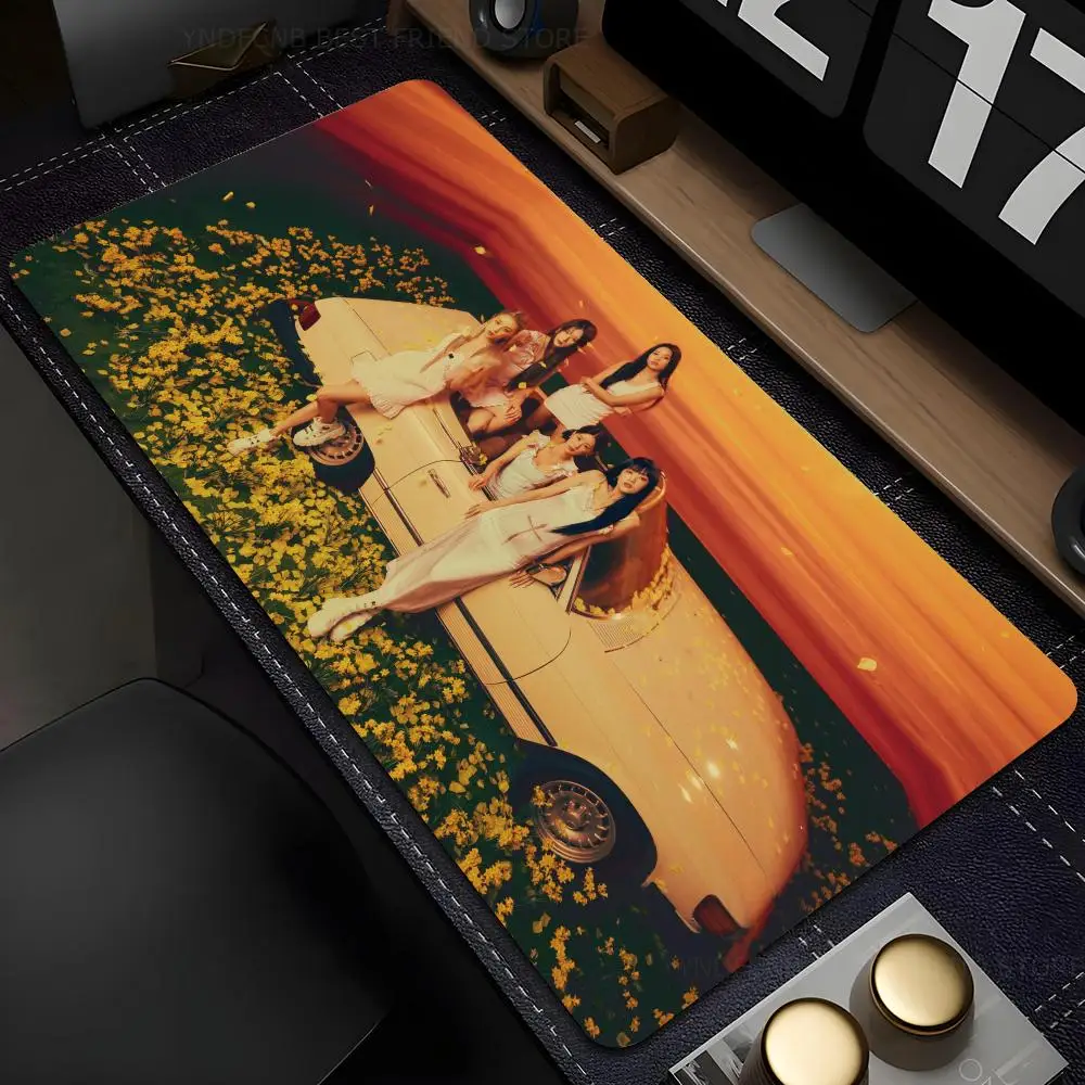 Kpop meninas grupo mousepad grande acessórios de jogos de computador mousepads (g) I-DLE tapetes de mesa antiderrapante portátil macio mouse pad