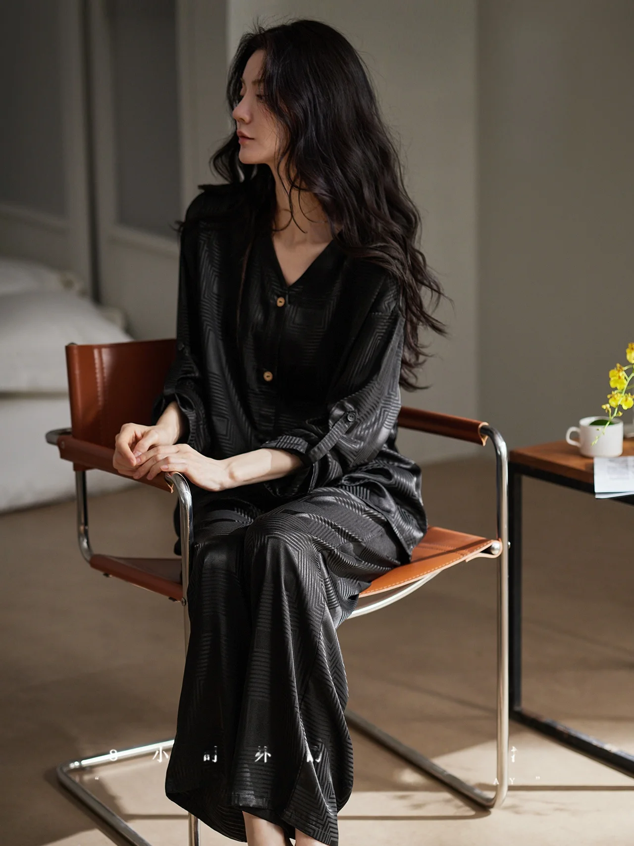 pijama-de-seda-helada-ligero-y-fresco-de-manga-larga-y-pantalon-largo-para-mujer-nidya-ideal-para-habitaciones-climatizadas-y-el-hogar