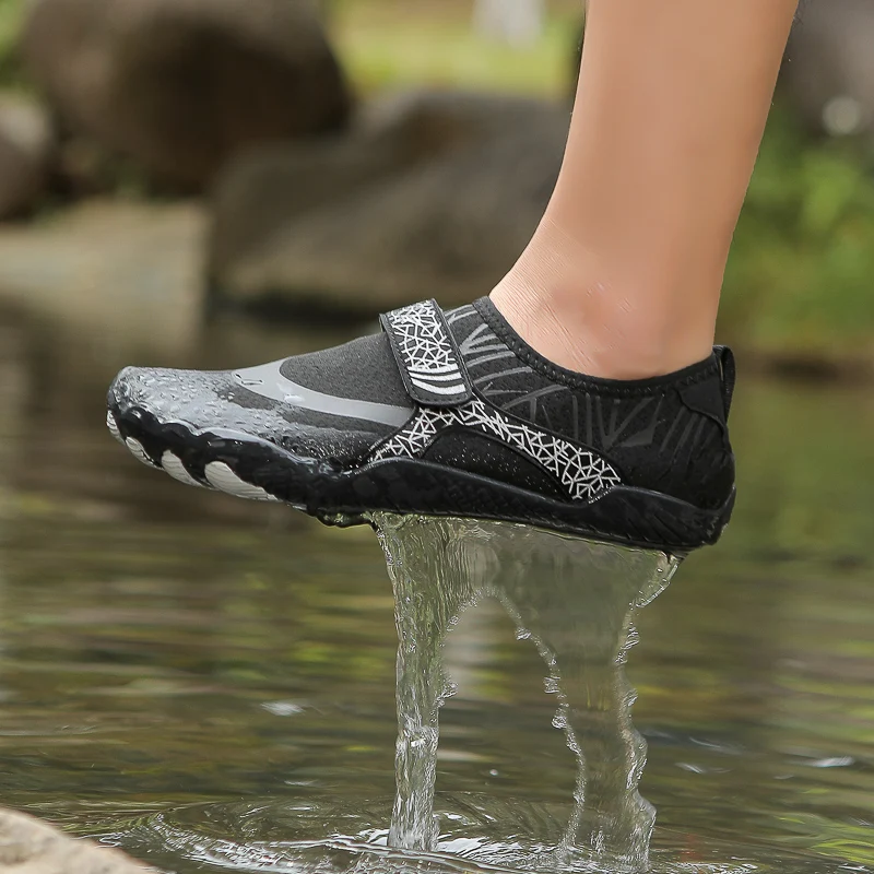 Beach Sneakers Water Shoes Couple Barefoot Beach Shoes Breathable Sport Shoe Soft-Soled Quick Dry River Sea Aqua Sneakers 35-46#