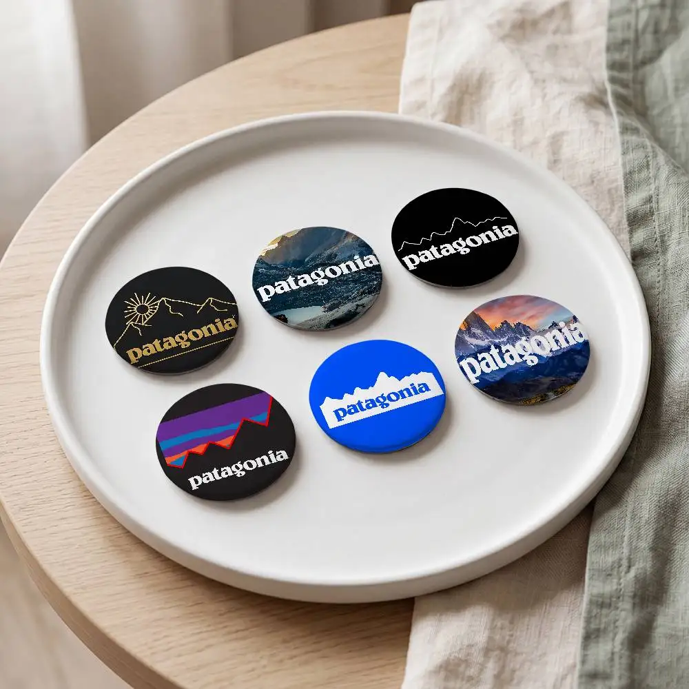 P-Patagonias - Insignias con Logotipo de 25, 32, 44, 58 y 75 mm, Redondas, para Cosplay, Decoración de Bolsos, Regalos para Fans, Coleccionistas, Amigos, Broche, Souvenir