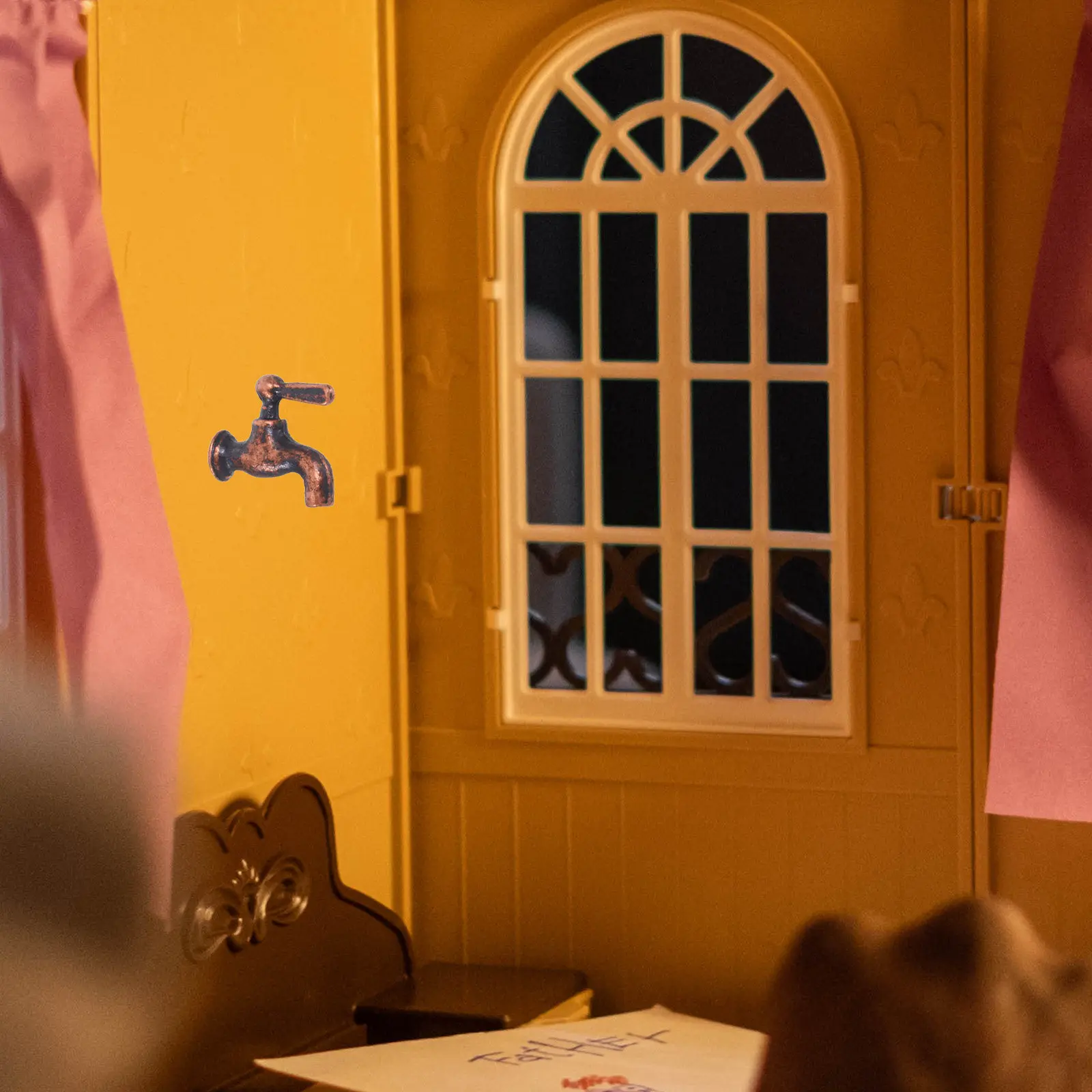 

Набор из 4 миниатюрных смесителей 1:12 для кукольного домика, кухни, ванной комнаты, универсальные детализированные краны