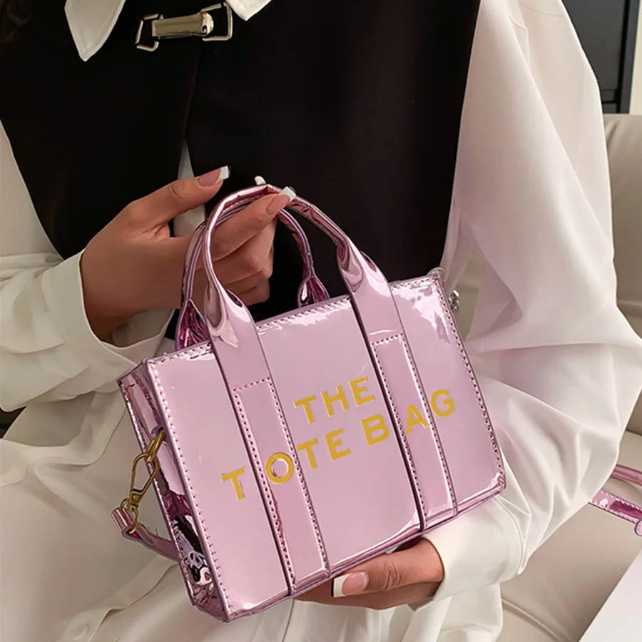 パテントレザー メッセンジャーバッグ ファッションレター レディース トートバッグ カジュアル 調節可能なストラップ シンプル 光沢のある ポータブル 週末休暇用