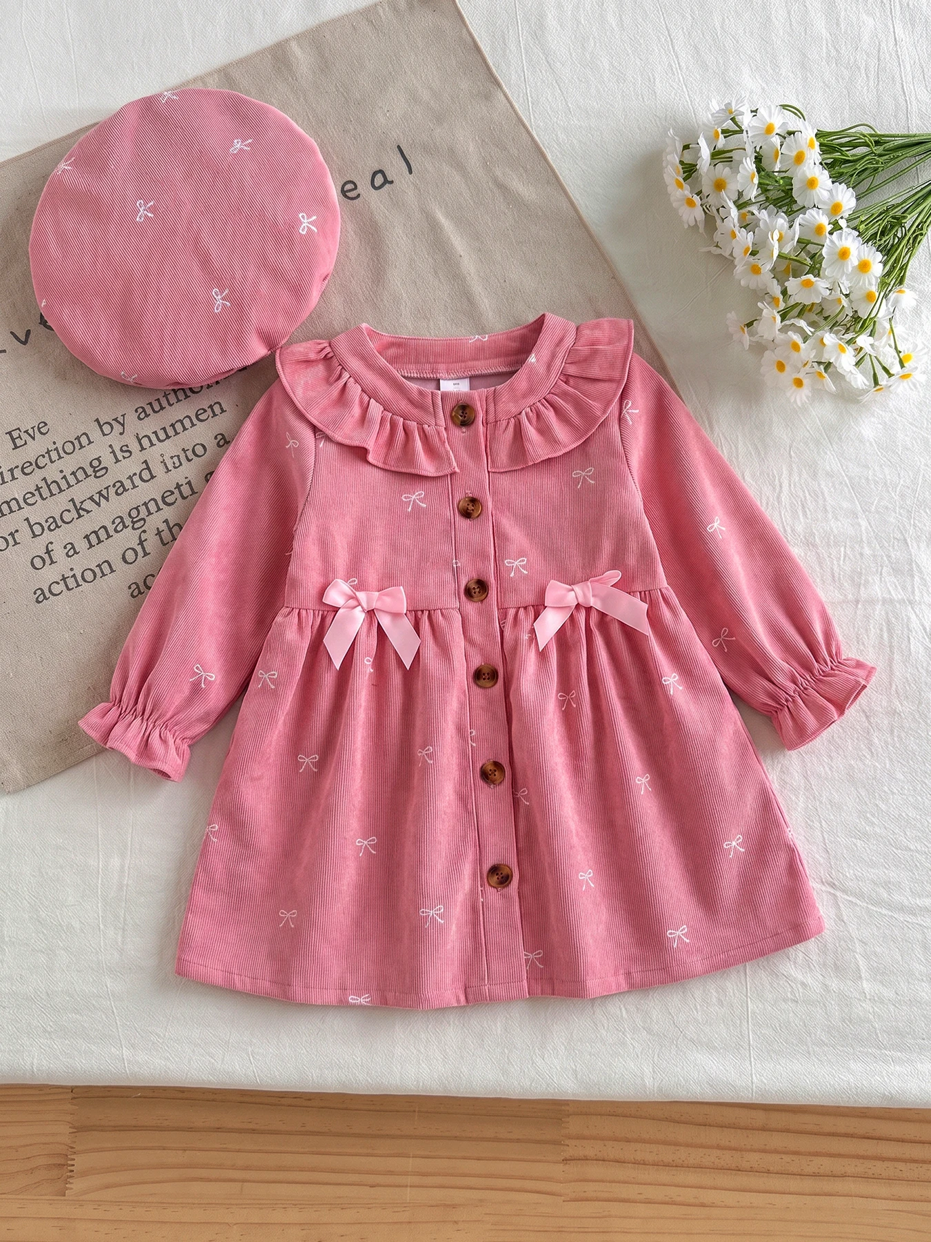 conjunto-de-vestido-infantil-feminino-de-manga-comprida-vestido-de-veludo-com-estampa-de-laco-e-chapeu-beret