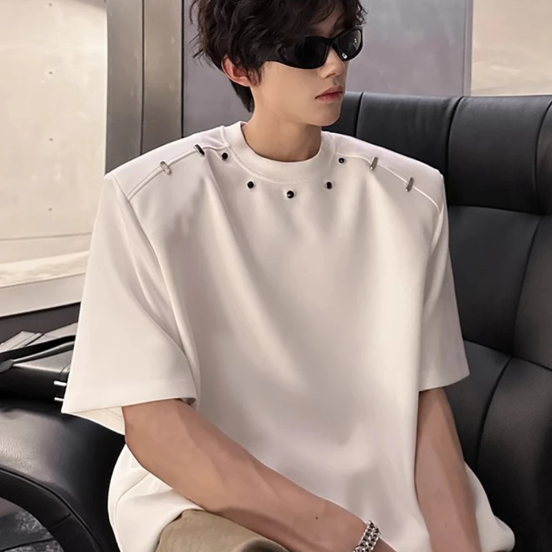 Summer Rivet Metal Decoration Men's T-shirt Trendy High Street Casual T-shirt Short Sleeved Round Neck Loose Social Hip-hop Tee