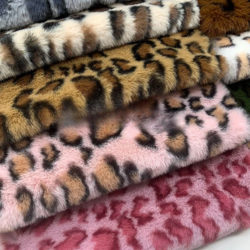 

Леопардовый коровьей принт, ткань из искусственного кроличьего меха, синель, камуфляж, текстиль, материал ковра для одежды, осень-зима, роскошный домашний декор