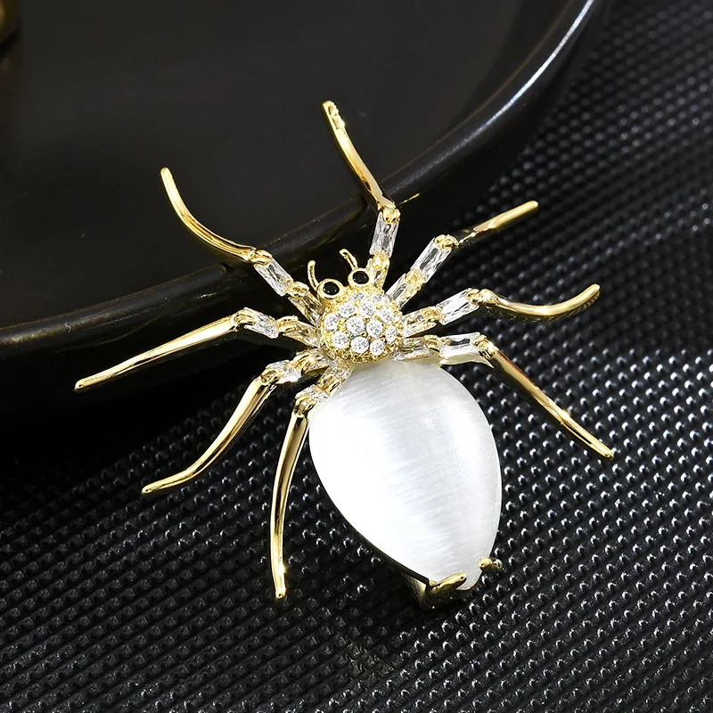 

New Artificial Cat's Eye Spider Brooch Design Upscale Luxury Suit Pin Coat Corsage Accessory for Woman