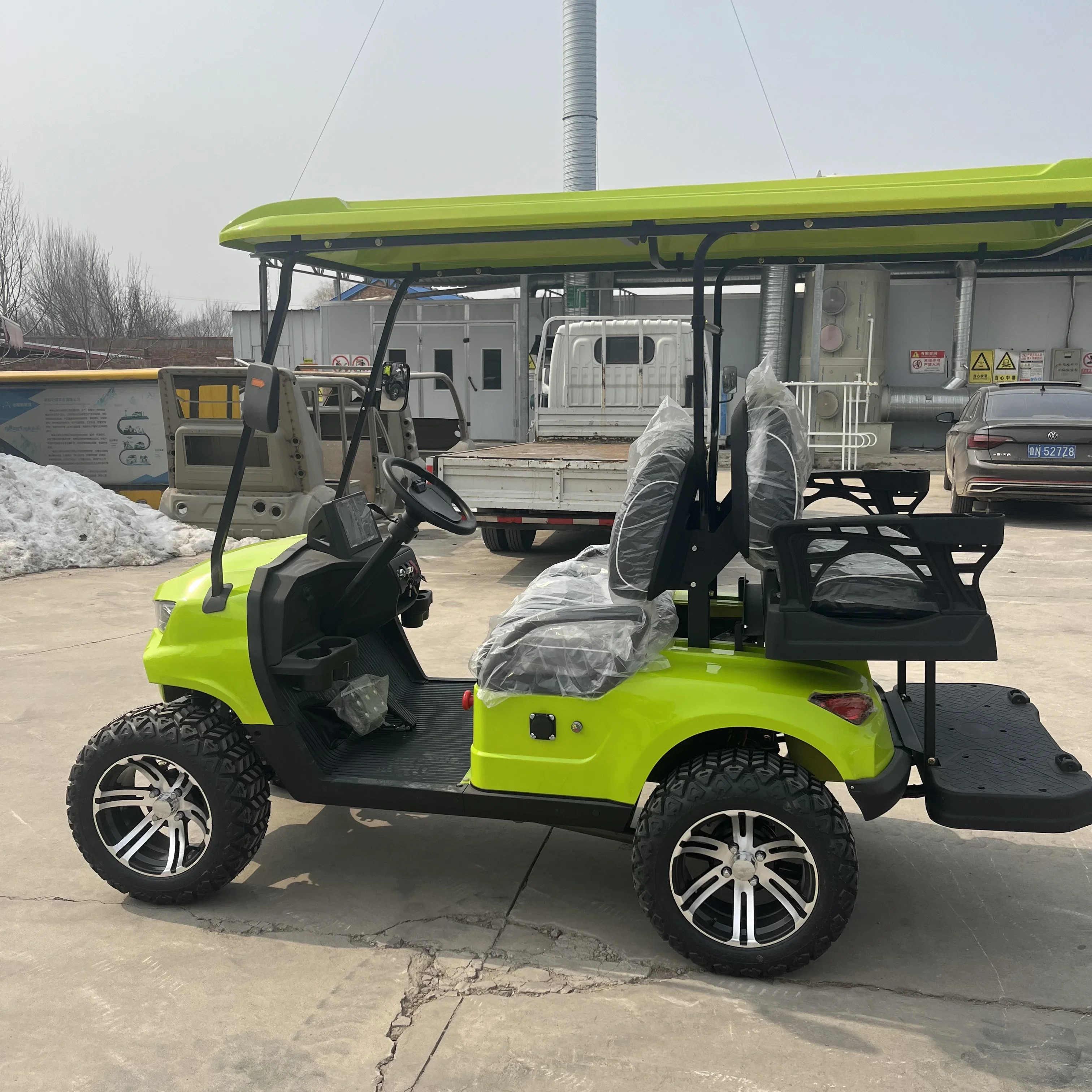 2024 NEW Electric Golf Cart 2+2 Seater Multi-purpose Sightseeing Cart With Folding Windshield