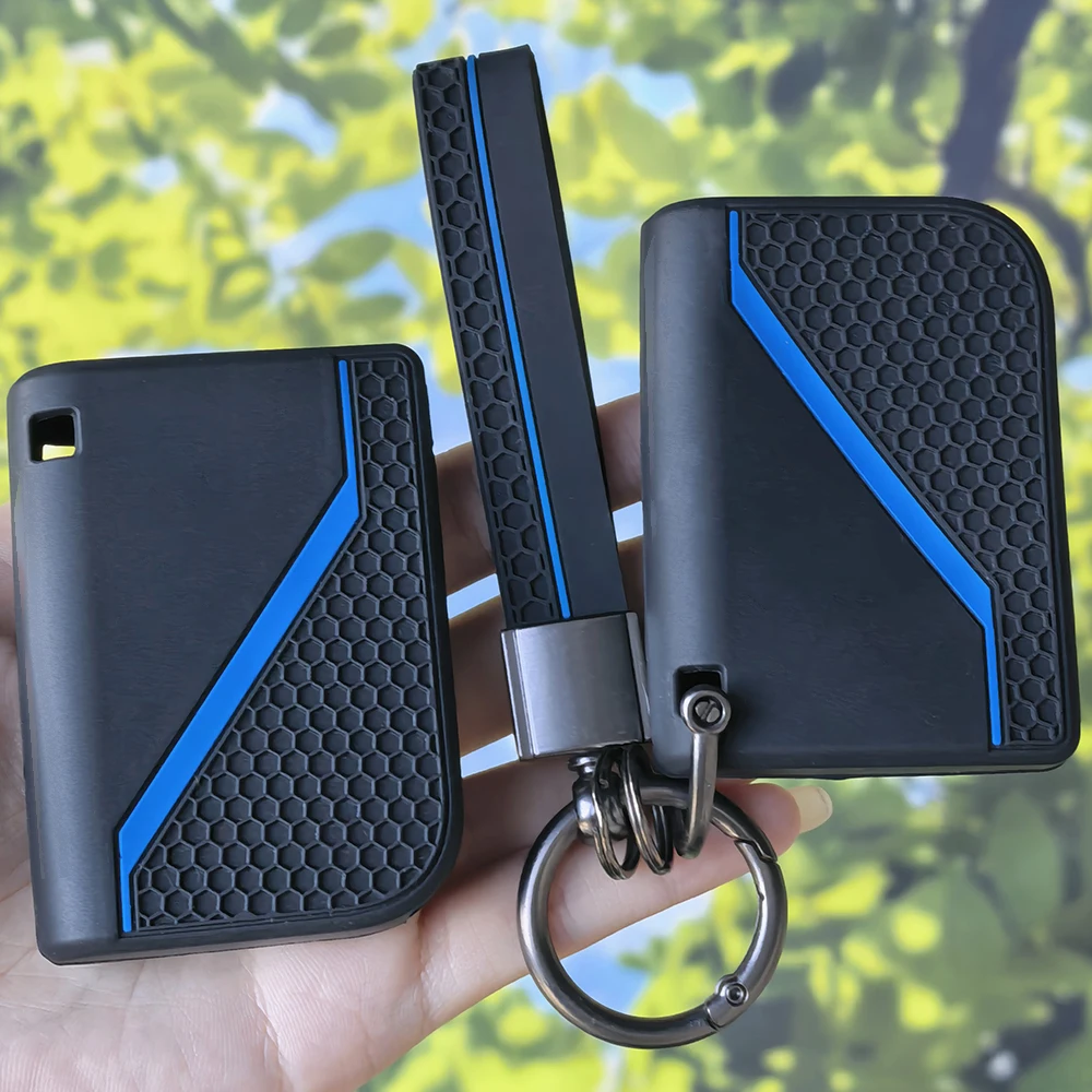 Smooth‑Edge Silicone Remote Key Fob Cover with Keychains for LYNK&CO 05 01 02 03 06 Honeycomb Grip Keyless Entry Shell