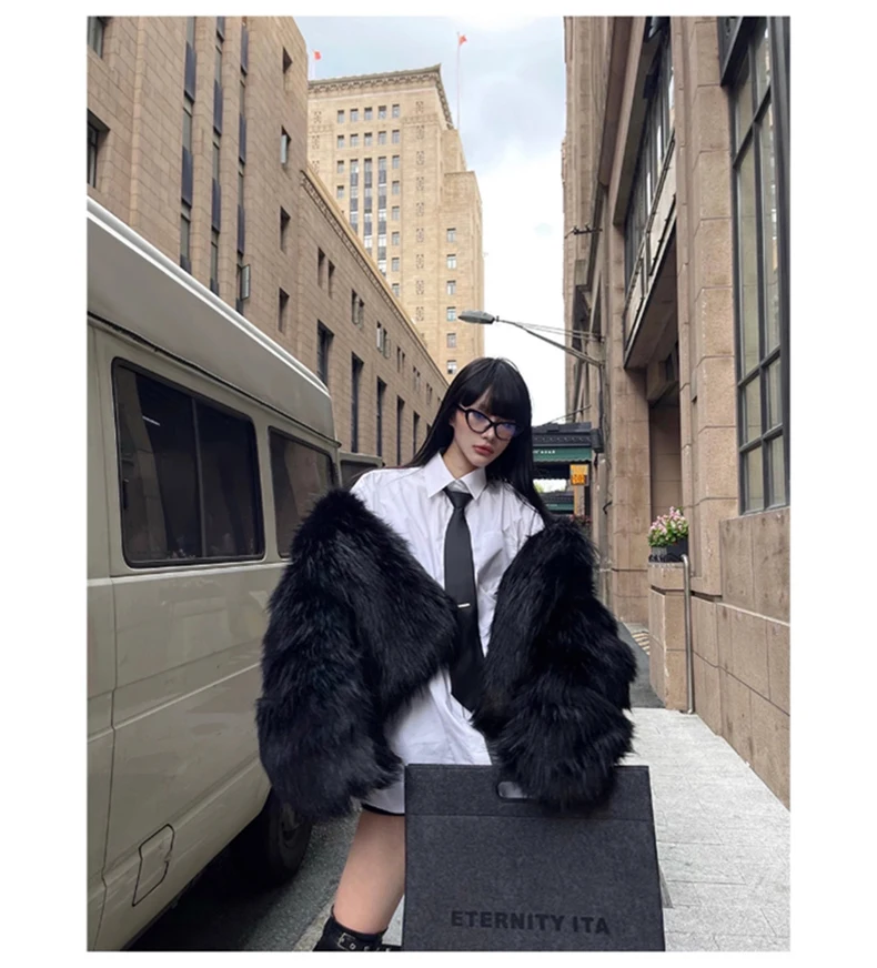 Lautaro Winter Cool Oversized Casual Soft Thick Warm Black Hariy Shaggy Faux Fur Coat Women Turn-down Collar Fluffy Jacket 2023