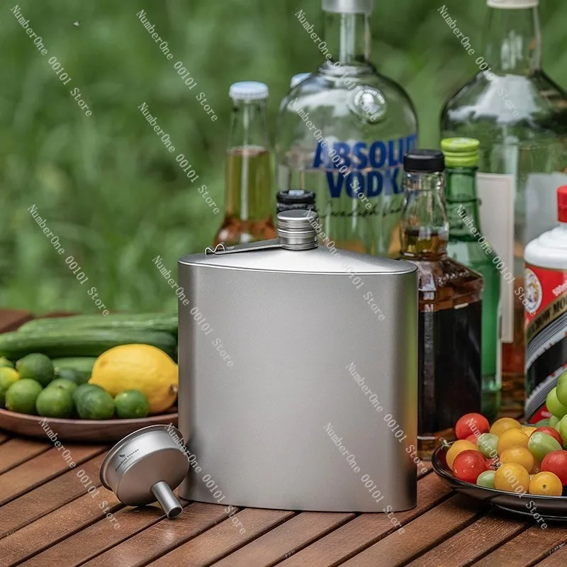 Ultra Light Pure Titanium Hip Flask 1.4L Large Capacity Liquor Bottle with Funnel Leak Resistant Anti Lost Cap Portable Drinking