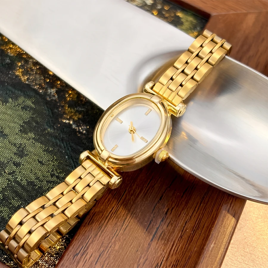 Minimalist Watch for Women: Sleek Oval Dial Stainless Steel Strap Exquisite Timeless Wrist Watch