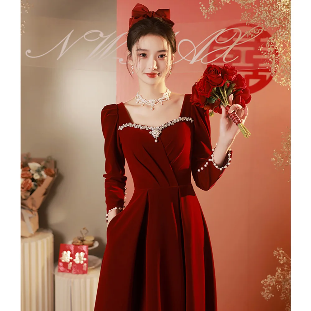 

Elegant Lady Burgundy Evening Dress Luxury Pearl Beading Square Collar Long Sleeve Red Velvet Dresses Women Banquet Party Gown