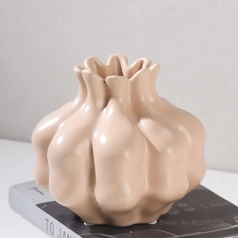 1pc Nordic Creative Flower Apparatus Home Living Room Office Desktop Art Decoration Crafts Ceramic Cream Style Color-glazed Vase