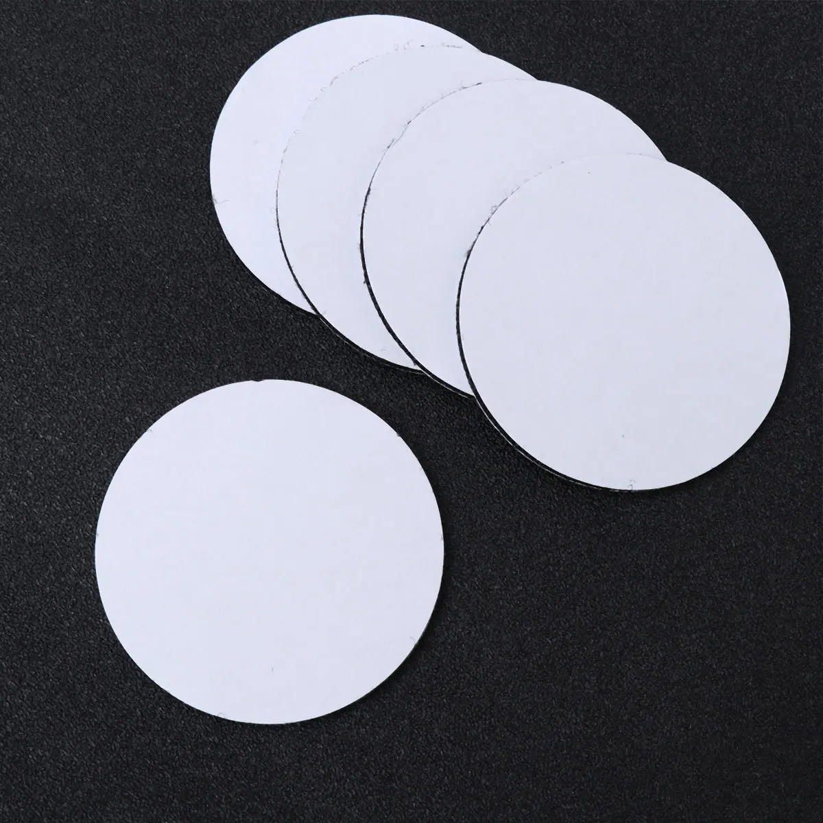 

15 Pairs Sofa Fixer Stickers 60Mm Round Black White Carpet Marker For Home Office Bedroom Skid Resistant Decals