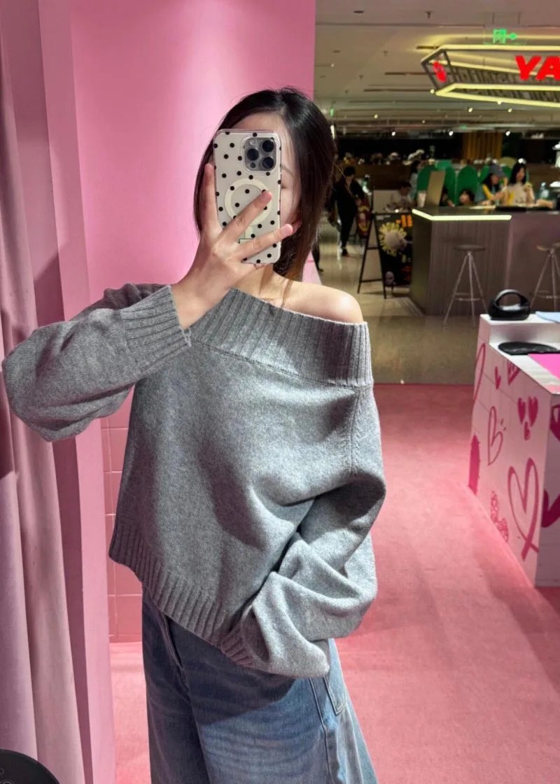 Winter women Mori girl charming fake two-piece knitted Korean style 2000s aesthetic long sleeved sweater Gyaru off shoulder