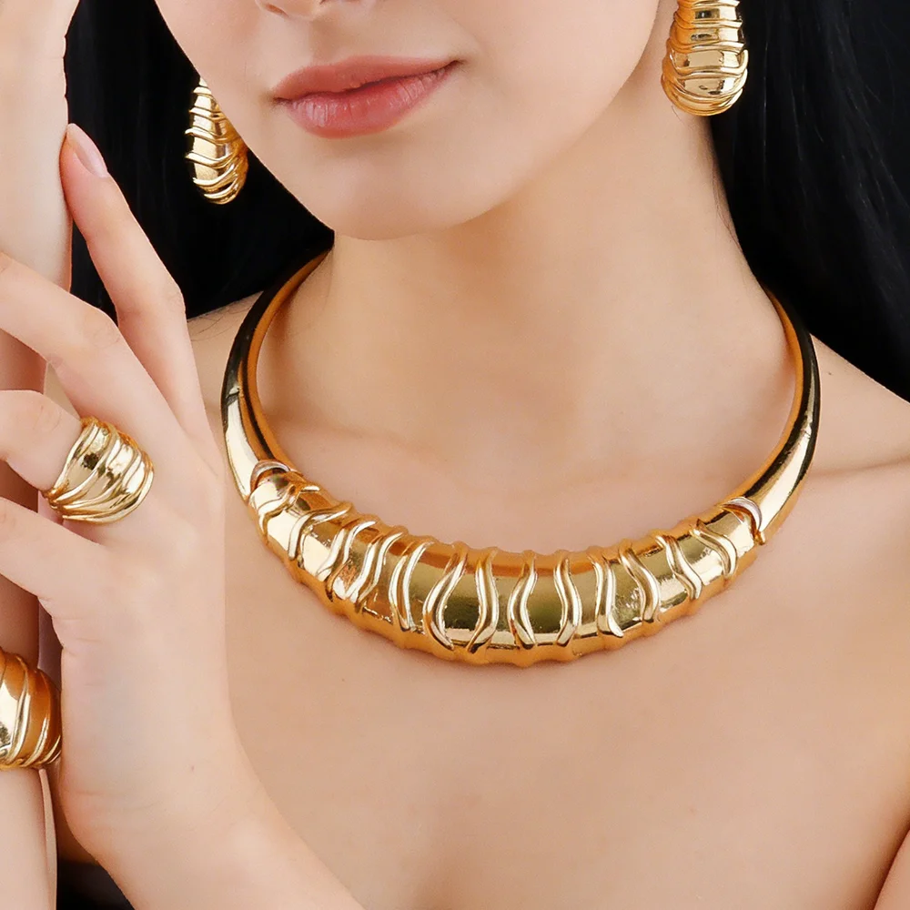Vergoldetes Ohrringe- und Halsketten-Armband-Ringe-Set für Damen Italienischer Vintage Hochzeits- und Partyschmuck Geschenkset – Detail 5