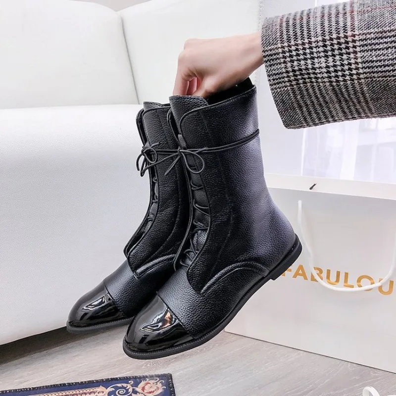 

2025 New Women's Flat Heel Casual Boots Pu Leather Lace-Up Mid-Calf Shoes Pointed Toe Boot Handsome Motorcycle Boots Women Shoes