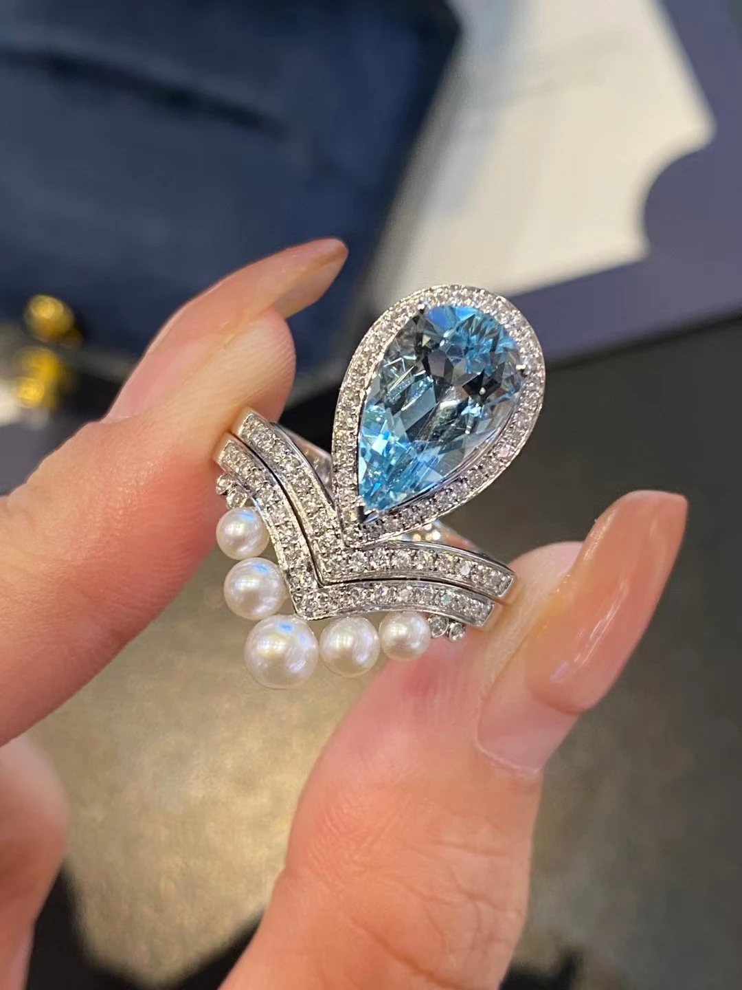 

18K real gold Double Wear Water Drop Aquamarine Pearl V-shaped diamond ring 2.5-carat crown wedding diamond ring Valentine's Day