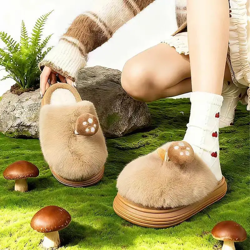 여성용 버섯 슬리퍼 여성용 흰색 푹신한 플랫폼 신발 여성 겨울 따뜻한 짧은 플러시 슬라이드 홈 슬리퍼