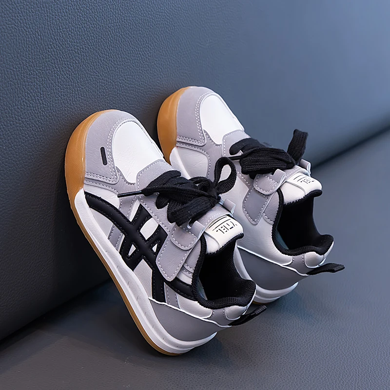 A pair of children's adjustable lace-up casual shoes, wear-resistant versatile sneakers for all kids daily occasions LR-1110-1