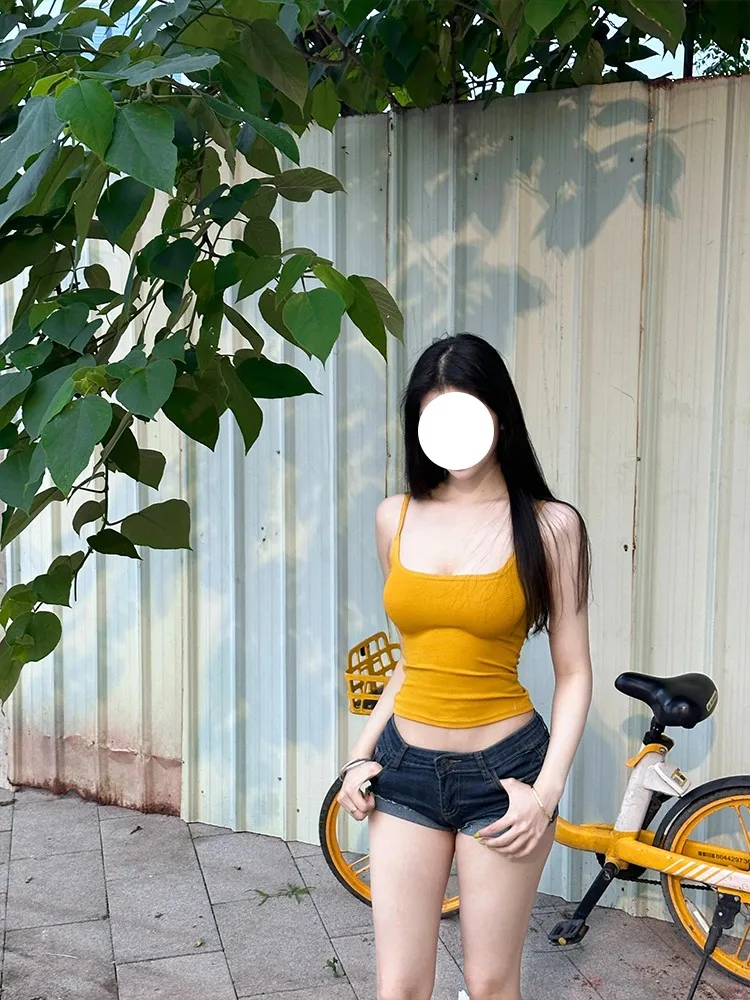 Sexy picante menina amarelo cinta colete feminino fino ajuste svel superior interior desgaste exterior commute sle mistura de algodão comprimento ortopé