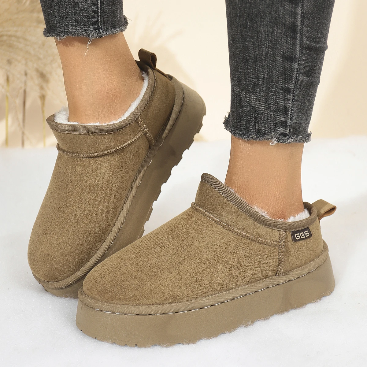 Winter Women Thermal Insulated Platform Snow Boots Faux Suede Non Slip Faux Fur Lined Casual Outdoor Daily Walking Shoes