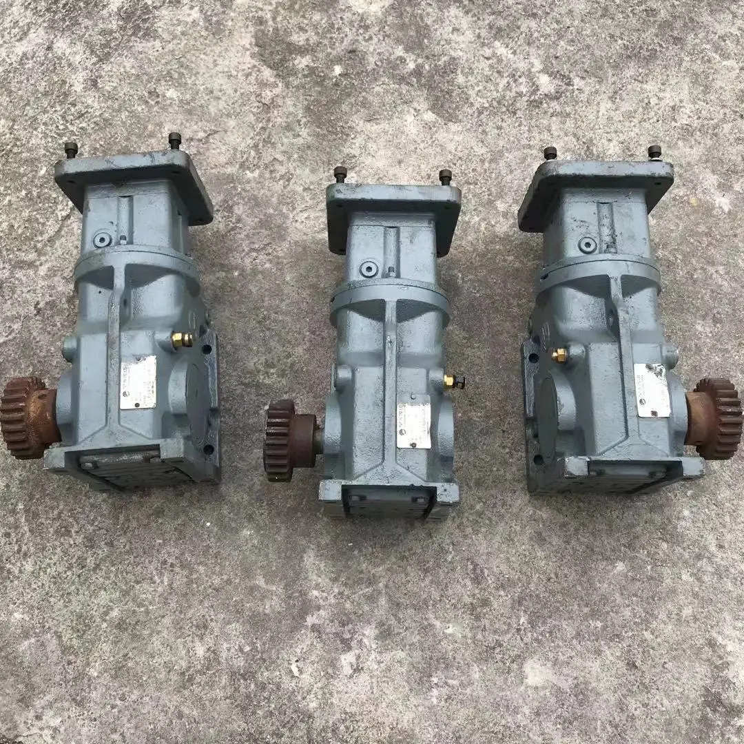 

Редуктор КП37Ф-Аква130Г-15.31-Б-М1