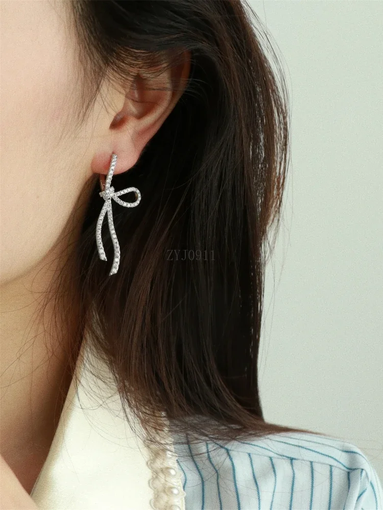 مشبك أذن على شكل فيونكة ماسية كاملة، نوع متكامل بدون مشبك أذن مثقوب، أقراط فاخرة خفيفة بمزاج