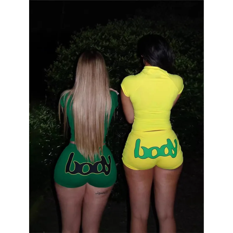 2000s European American Sexy sporty Aesthetics style contrasting Spicy girl High Street slim fit Short sleeved top shorts sets - view 3
