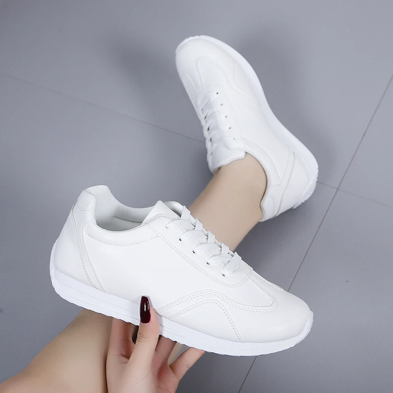 White Leather Sneakers Sports Vulcanized Shoes Comfortable Spring Sneakers Casual Shoes 2024 Fashion School Tennis