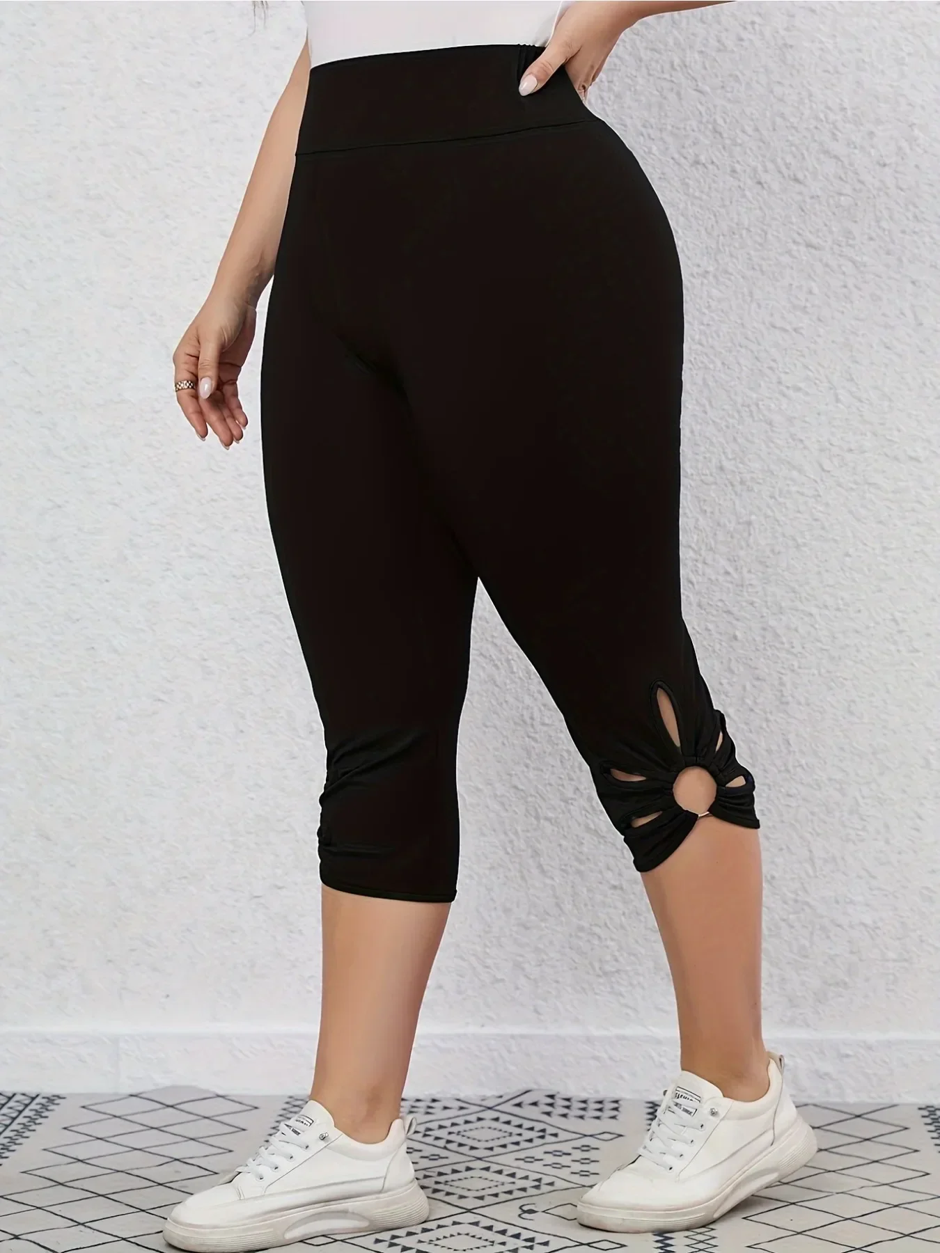 Summer Women\'s High-waisted Solid Color Yoga Pants Casual Skinny Pants Hollow-out Elegant Capri Pants