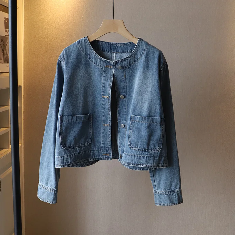 

Women's Blue Round-Neck Cropped Denim Jacket, Button-Up Jean Coat with Pockets, Casual Vintage Style for Spring & Fall