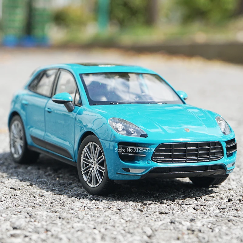 1/24 Porsche Macan SUV Toy Car Model Miniature Scale Metal Die Cast Alloy Toy Static Car Model Collection Boys Gift Toy Vehicles