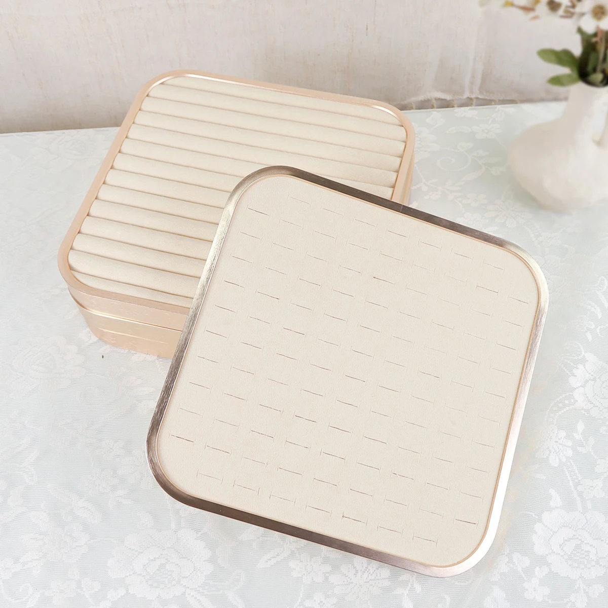 Aluminum Alloy Gold-Plated Velvet Jewelry Trays – Multi-Compartment (Slots/Grid) , Stackable Space-Saving, Anti-Scratch