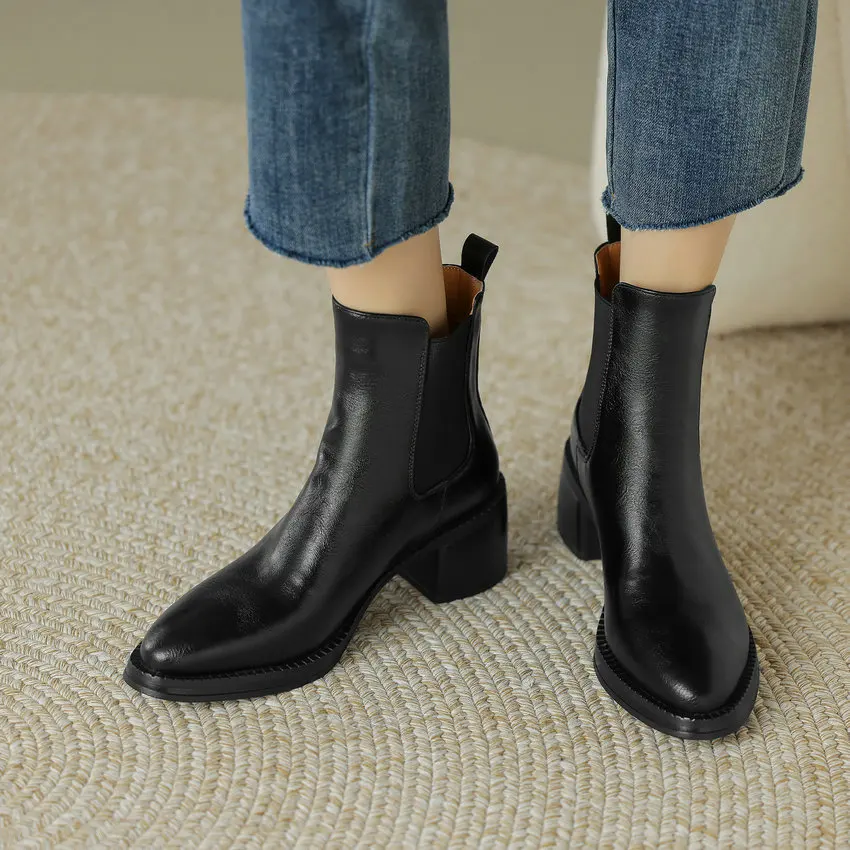 QUTAA 2024 Pointed Toe Women Ankle Boots Genuine Leather Med Heel Fashion Shoes Woman Casual Working Autumn Winter Size 34-40