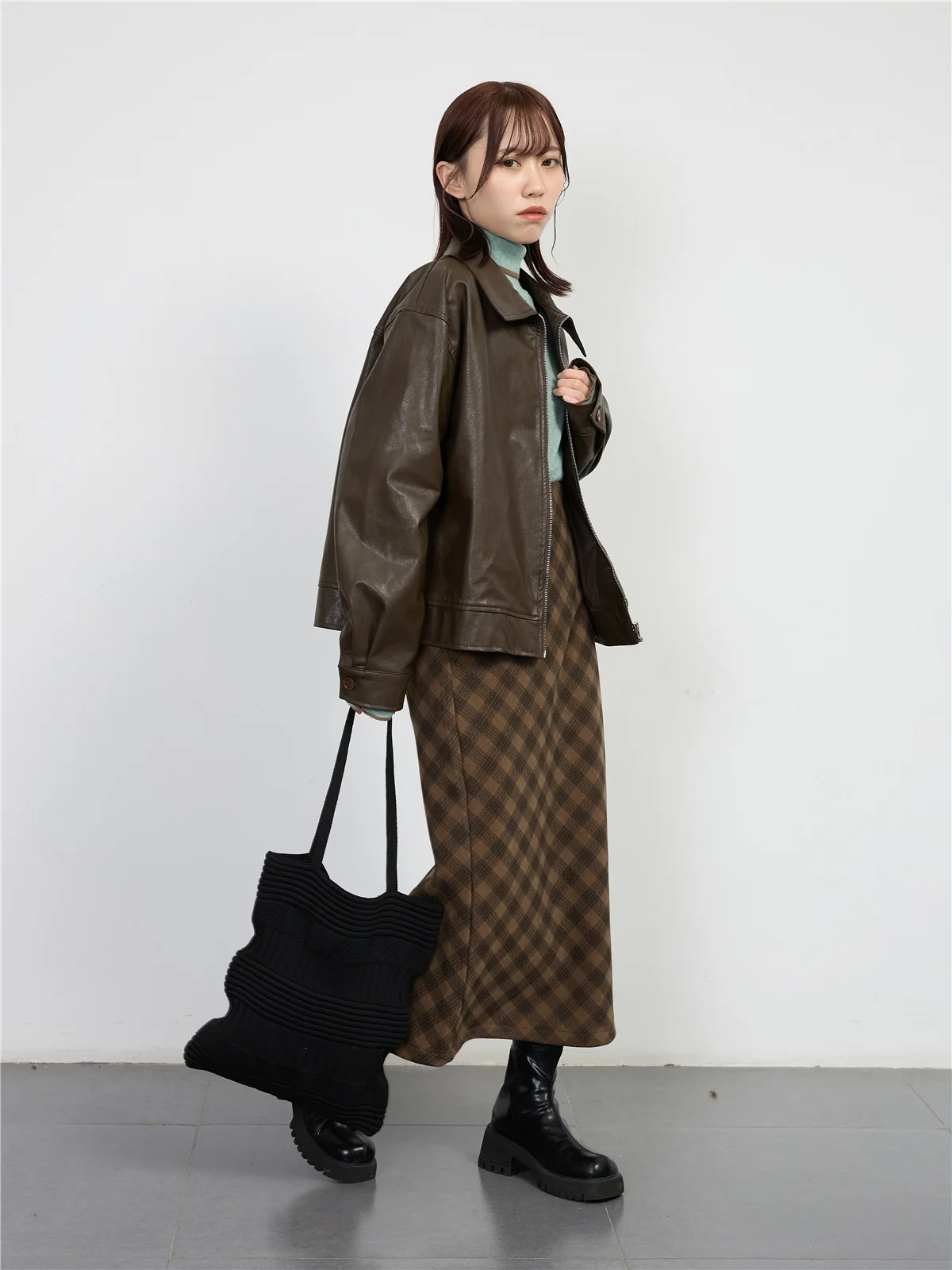 American Sle Retro Brown PU Leather Jaet Women's Spring Autumn Loose Casual Motorcycle ort Top Hong Kong Sle Zipper