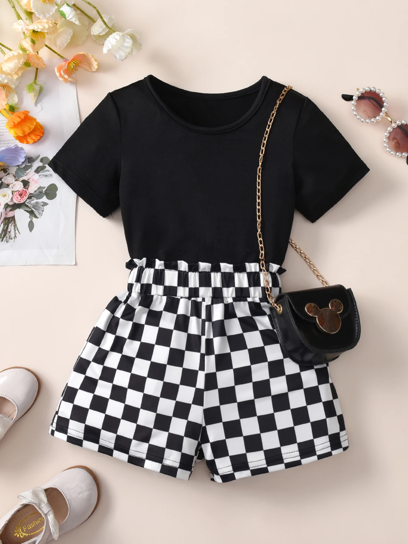 Girls' Summer Set Two-Piece Children'S Black Cropped Top And Plaid Shorts Kids Daily Leisure Clothes Suitable For Outdoor Wear