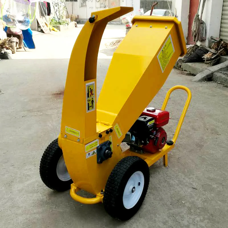 Customized Factory Direct Sale Wood Branch Crusher Electric Diesel Tree Shredder Mobile Wood Crusher Forestry Machinery view 3