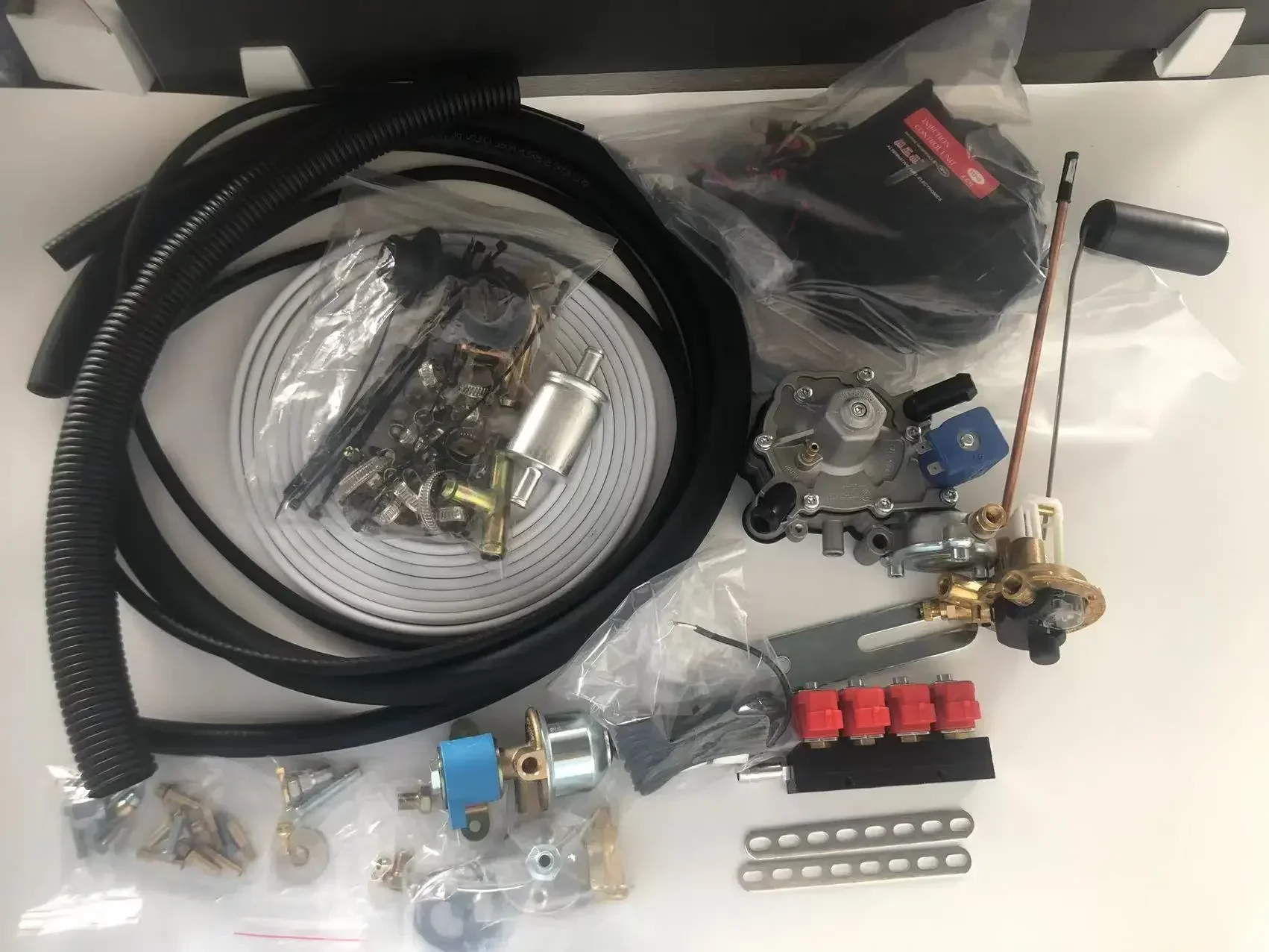 3 4 6 8 Cylinder CNG GNV Conversion Kit  Auto Kit with Injector Nozzle Gauge for Auto Engine Fuel System