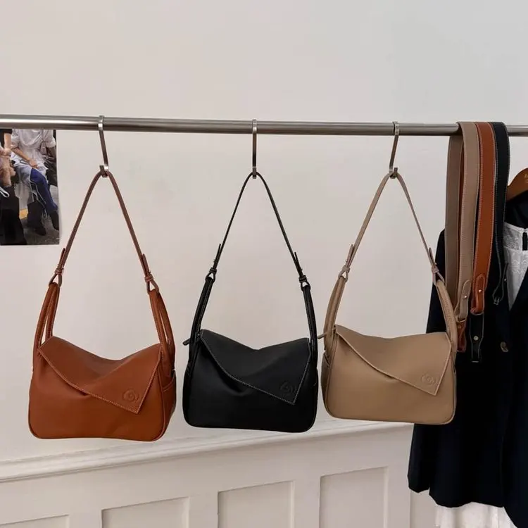 

New Versatile Soft Leather Lychee Pattern Smoking Box Bag Women's Retro Handbag Shoulder Crossbody Bag Daily Match Handbag